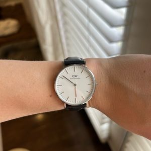Daniel Wellington leather watch